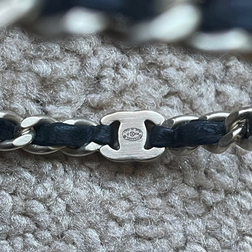 Chanel Interwoven Bangle Bracelet - Automatic - image 5